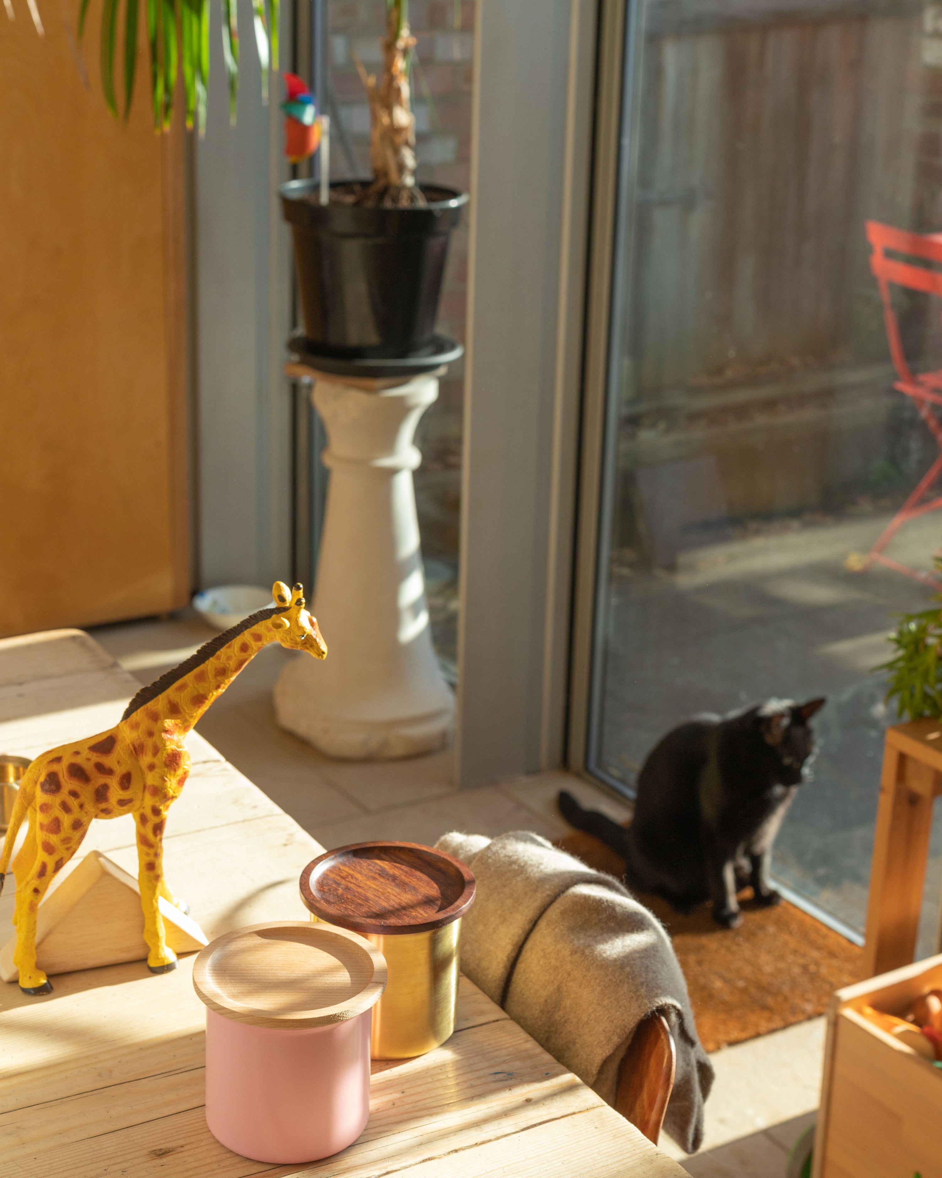 AYASA Storage Jar · Pink / Navy