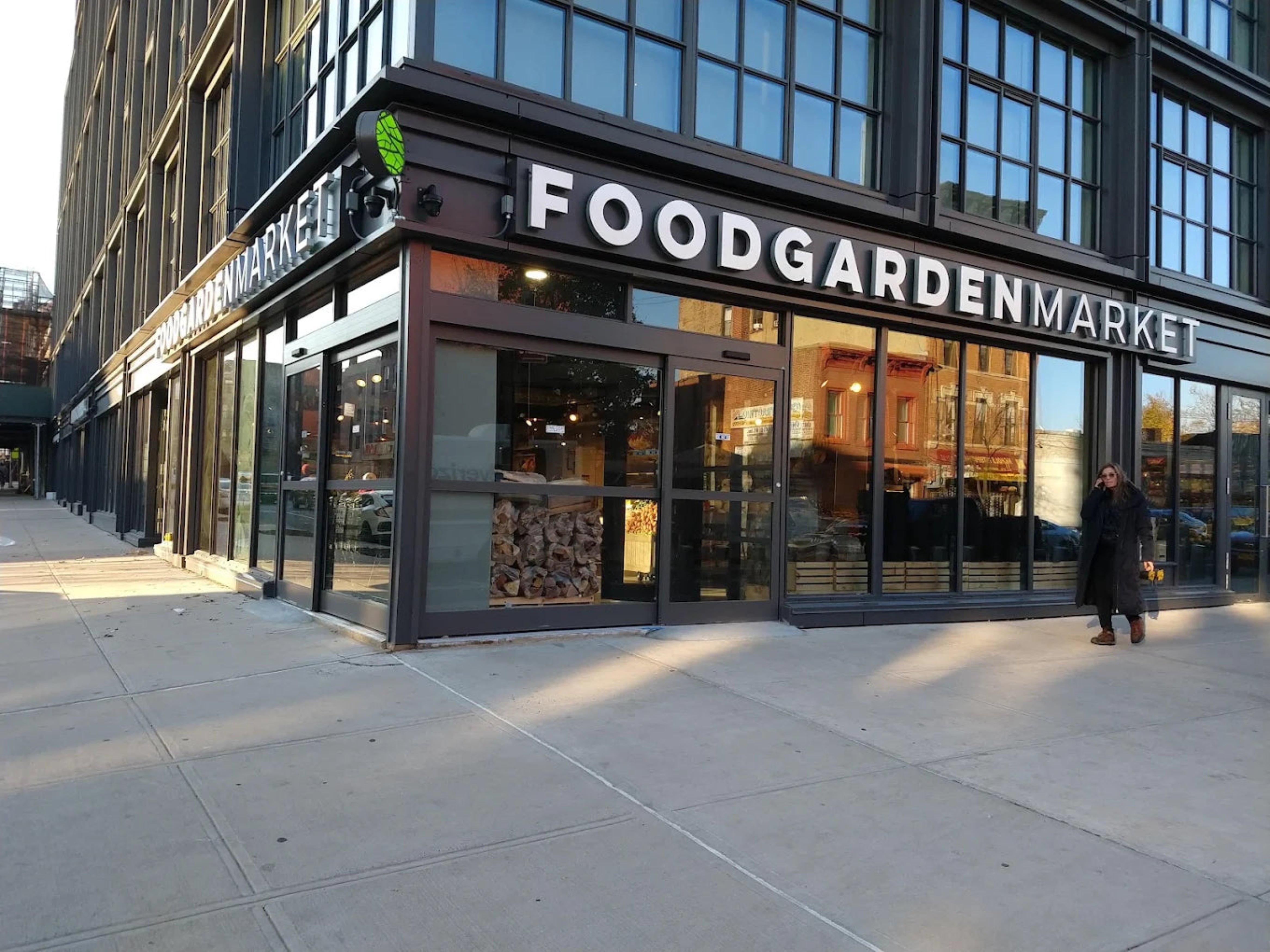 Store Image